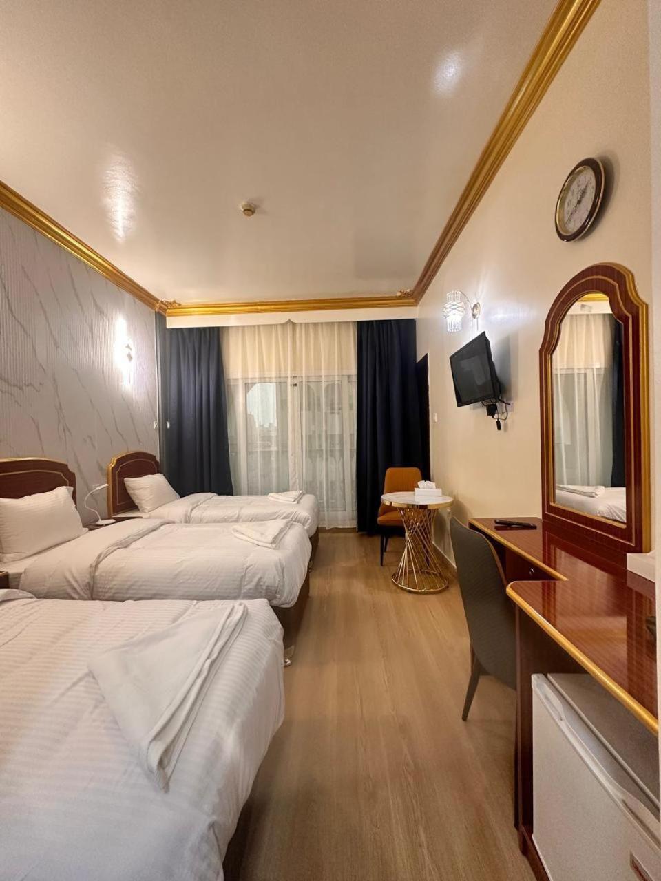 Galaxy Star Hotel Dubai Bagian luar foto