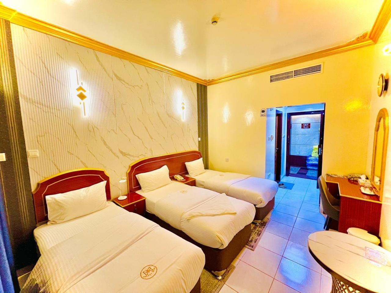 Galaxy Star Hotel Dubai Bagian luar foto