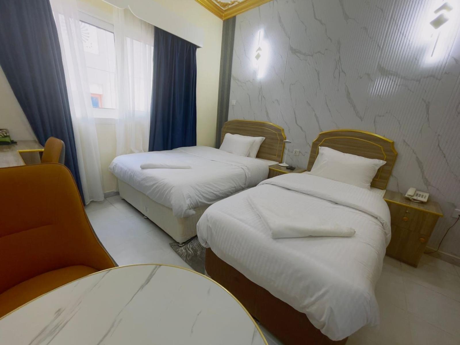 Galaxy Star Hotel Dubai Bagian luar foto