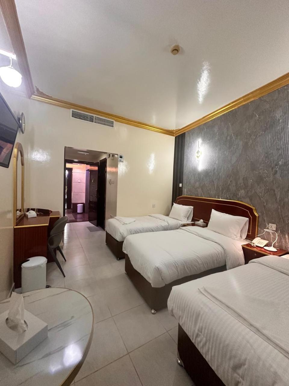 Galaxy Star Hotel Dubai Bagian luar foto