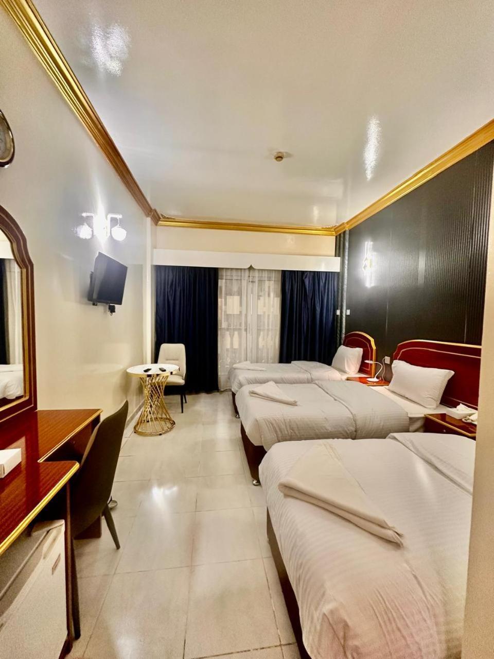 Galaxy Star Hotel Dubai Bagian luar foto